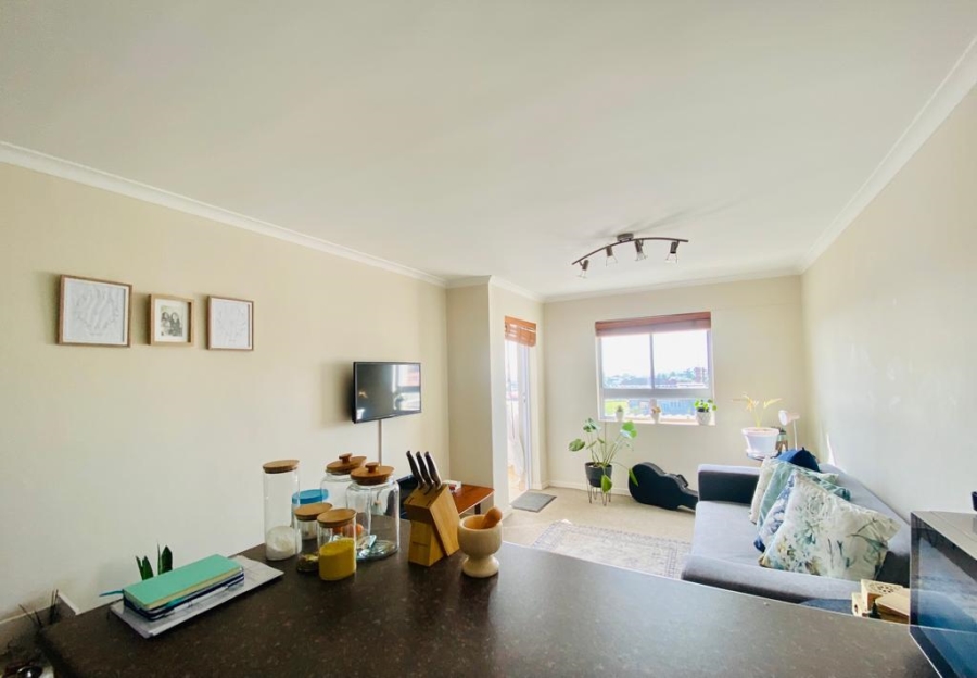 To Let 1 Bedroom Property for Rent in Salt River Western Cape